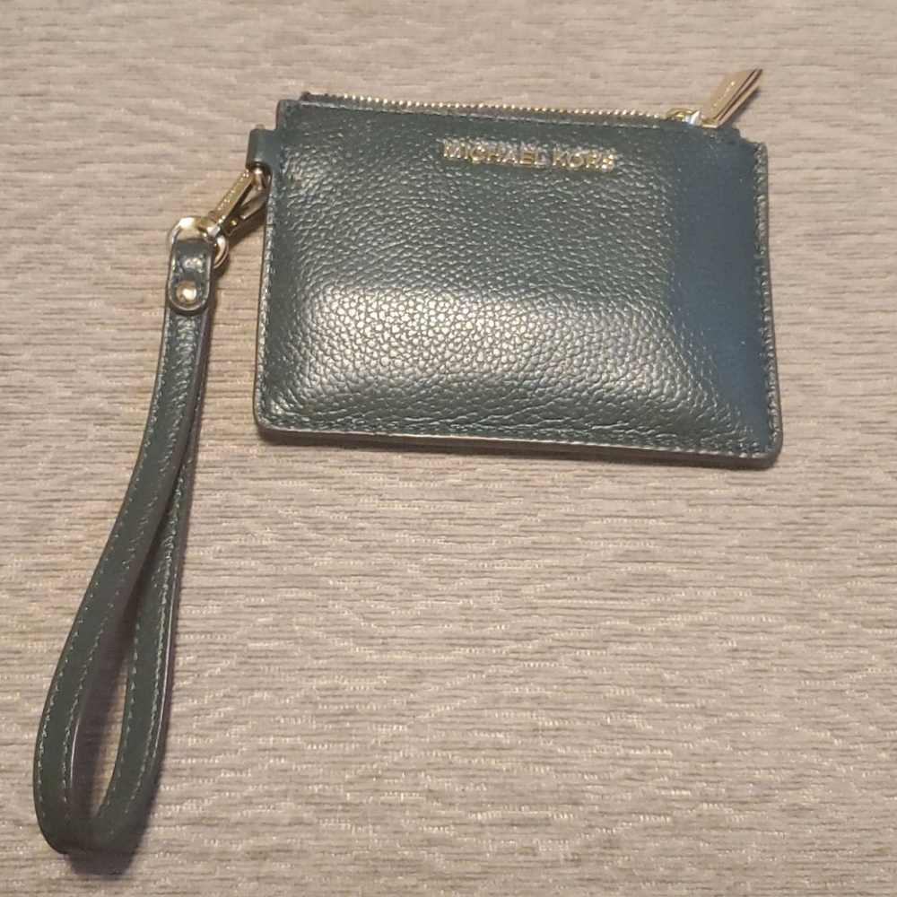 Hunter Green Wristlet